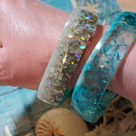 SOLD....Bracelets resin epoxy great to wear on the beach - Picture 9 of 17